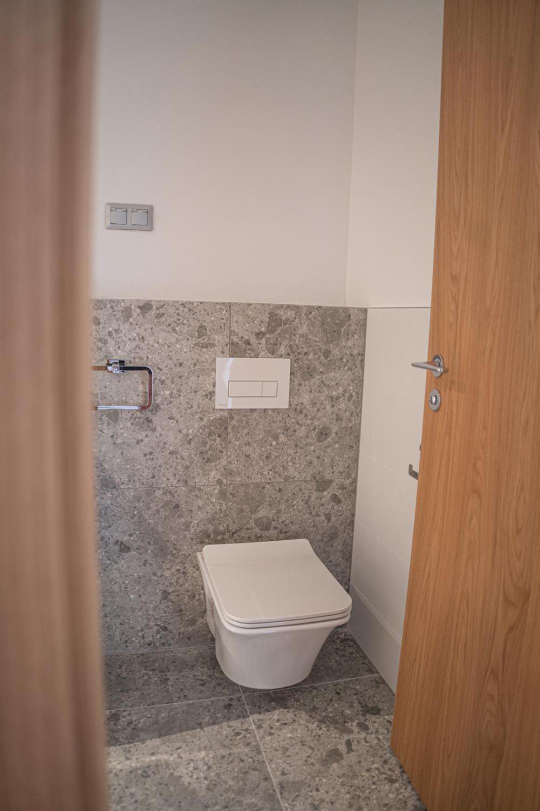 Diamond Luxury Apartments Сиофок Екстериор снимка